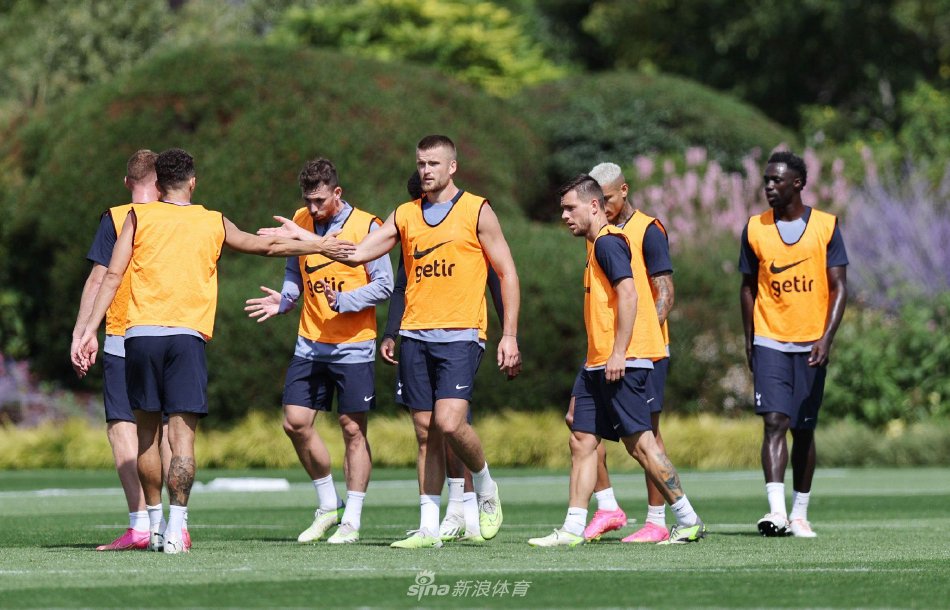 他连续取得 他连续取得